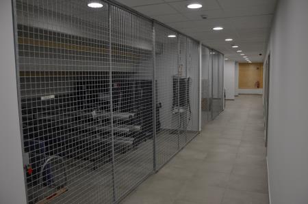 DSC_0585 skladiščni prostori pod tribunami